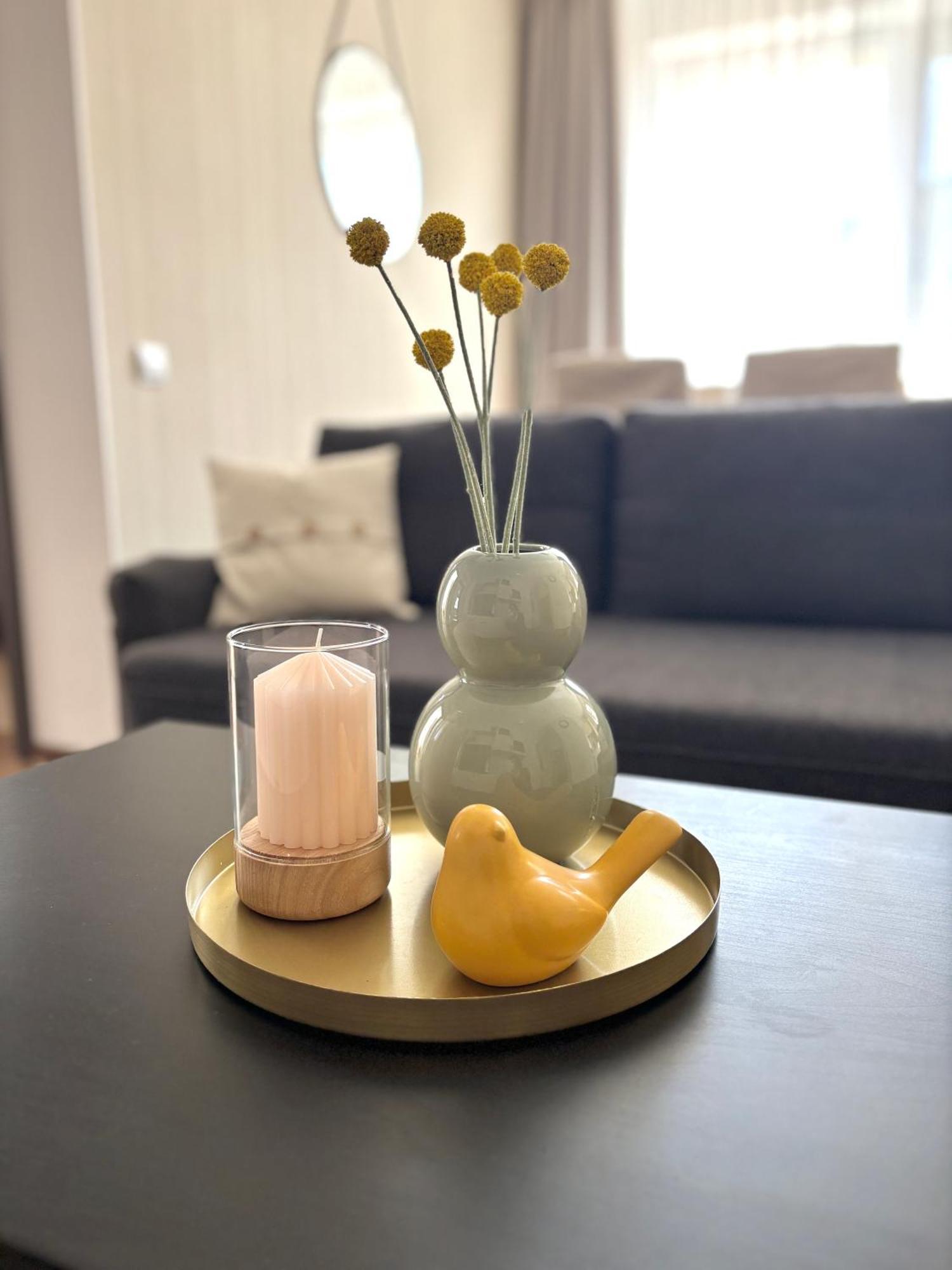 Wanderlust Home Cream, Rasnov Apt For 4, Wifi And Free Parking מראה חיצוני תמונה